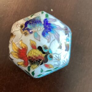 Hexagonal Fish Aquarium Ornament with Red, Blue, and Gold Accents